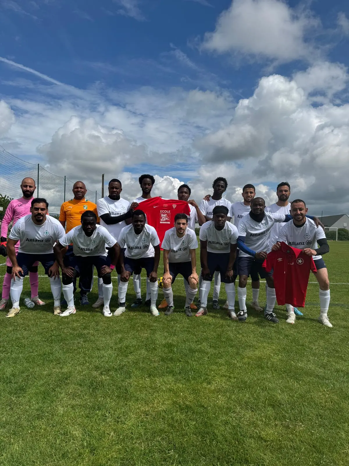 L’équipe en maillot blanc — USCA Angers